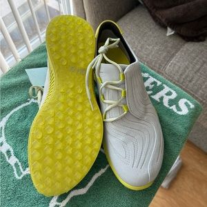 Ecco Men’s Golf s-Drive Golf shoes.